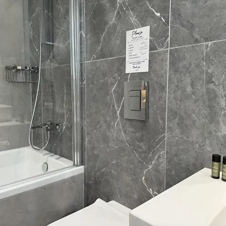 Phaedrus Living: White Hills Suites City View Aglantzia Exterior photo