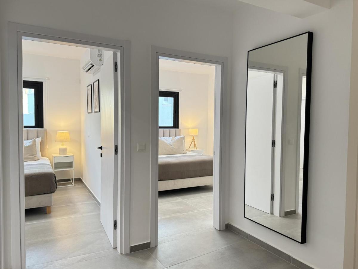 Phaedrus Living: White Hills View Apartment *