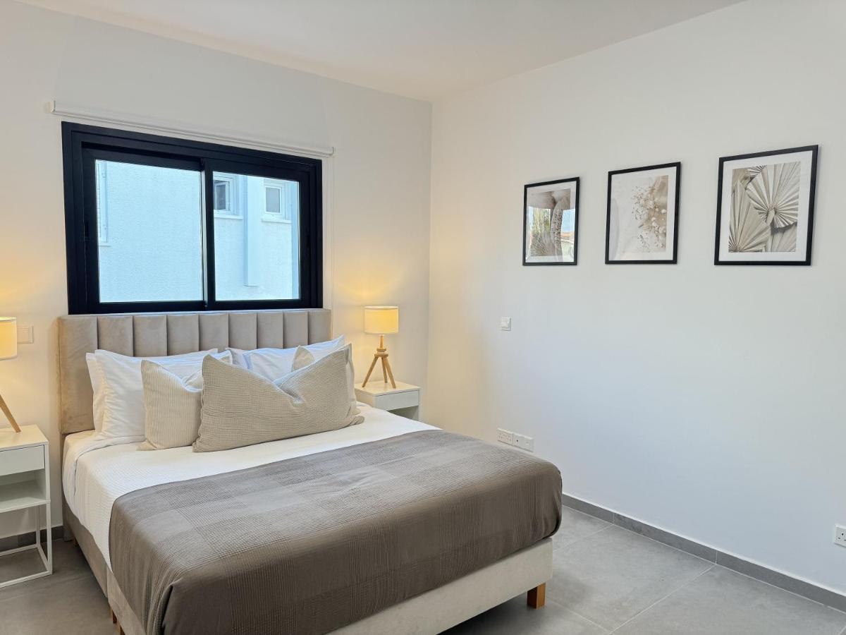 Apartment Phaedrus Living: White Hills View Aglantzia